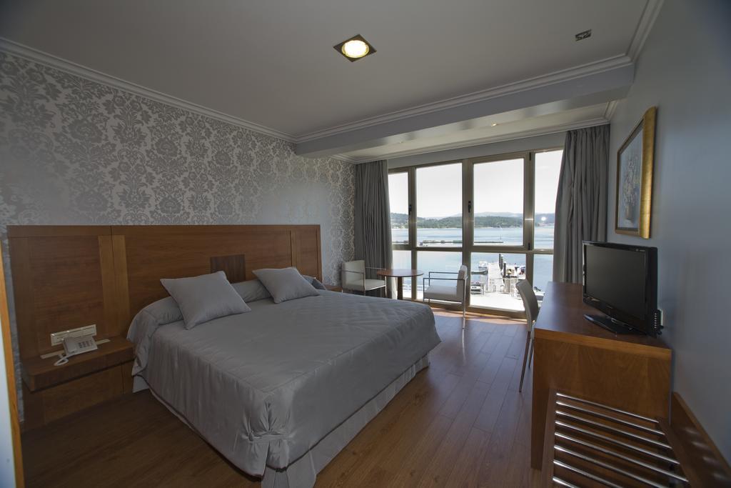 Hotel As Brisas Do Freixo ภายนอก รูปภาพ